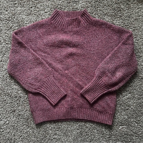 Evereve Sweaters - EVEREVE Gianna Plum Mock Neck Sweater M
